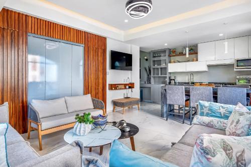 Zona sur Apartamento | Playas Gemelas Flamboyan 803A