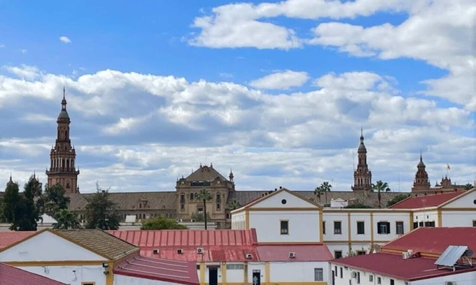 Huerta de la Salud Casa | Plaza de España - Family House