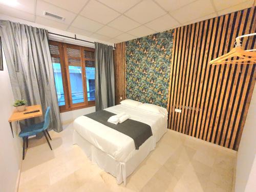 Sant Francesc Hostal | PLAZA HOME ResEst