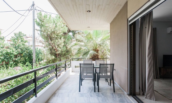 Khalandrion Apartamento | Pleasant 2BR Apartment near HELEXPO