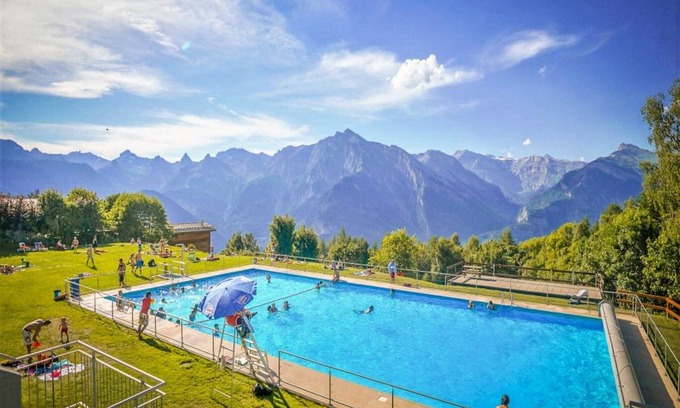 Nendaz Apartamento | Pleasant Apartment With Sauna