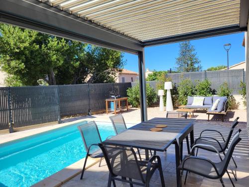 Lauris Villa | Pleasant detached villa with private swimming pool for 6 people in Lauris - Luberon.