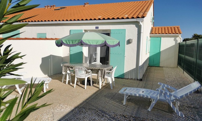 Saint-Hilaire-de-Riez Casa | Pleasant house in a small condominium 300m from the beach