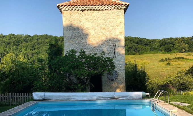 Beauville Casa | Agradable casa con vistas a Vallon y Orchard