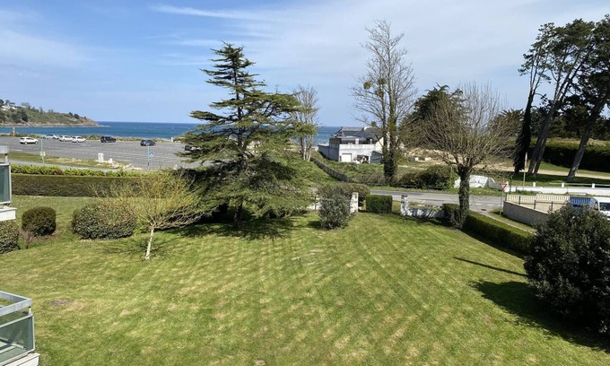 Saint-Cast-le-Guildo Apartamento | Pleasant sea view apartment near the Saint Cast golf course, 1 bedroom, sleeps 4