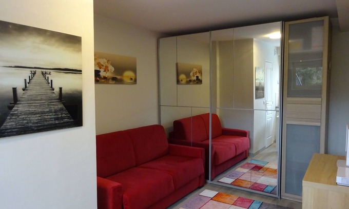 Mareil-Marly Apartamento | Pleasant studio near St Germain-en-Laye (TV/Wifi)