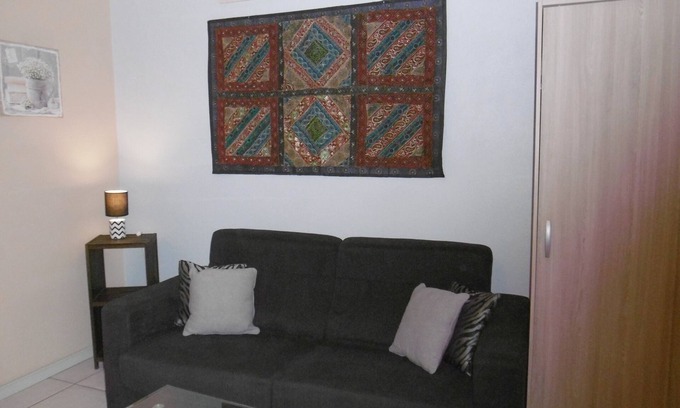 Saint-Pierre De La Reunion Apartamento | Agradable estudio cerca de la playa y tiendas en Terre Sainte