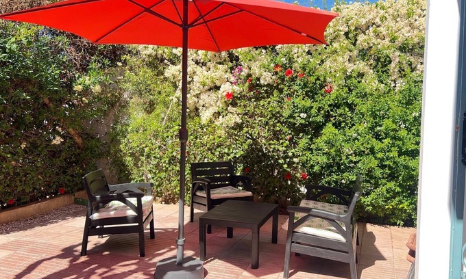 Cite Charaf Casa | PLEASANT SUNNY VILLA RESIDENCIAL ÁREA wifi - jardín - patio