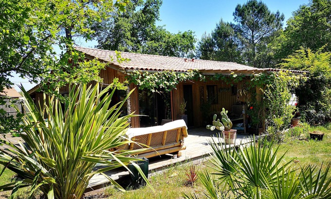 Le Porge Casa | Pleasant wooden house near beaches and forest