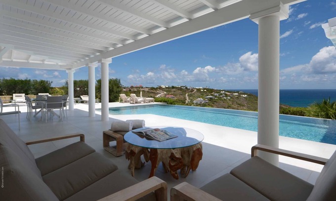 Grand Cul-de-Sac Villa | Villa de 3 dormitorios con impresionantes vistas del océano y la isla, piscina climatizada larga y cenador