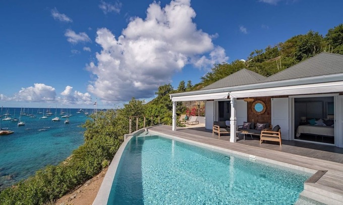 Public Villa | Pleasure (1/3 Rooms) Luxury villa