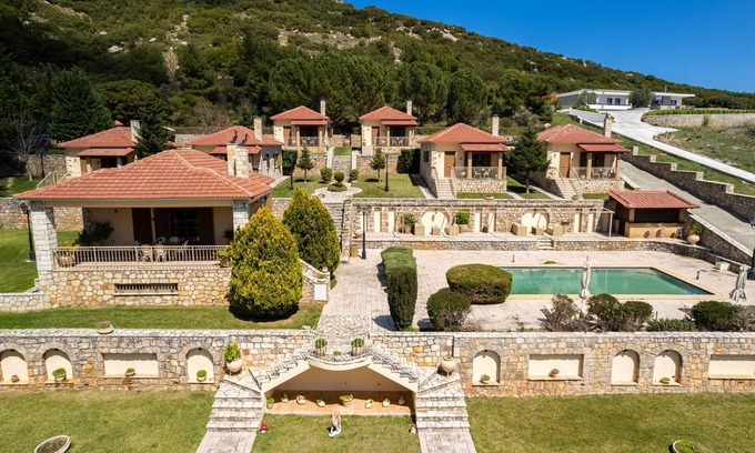 Kylini Apartamento | Pleiades Jewel Meropi - Corinthos Pool Bliss