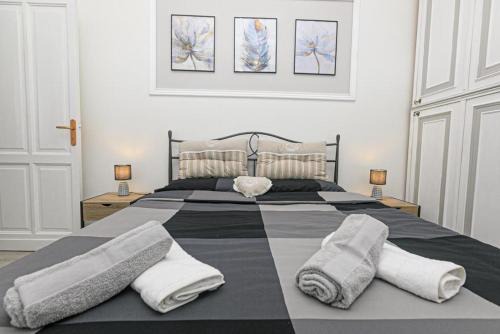 San Fruttuoso Apartamento | Plein ciel - Attico vicino al centro - parcheggio privato