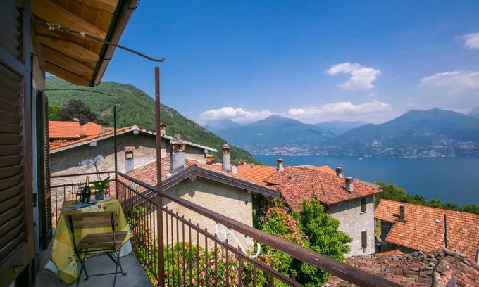 Naggio Casa | Plesio Rustico Panoramica