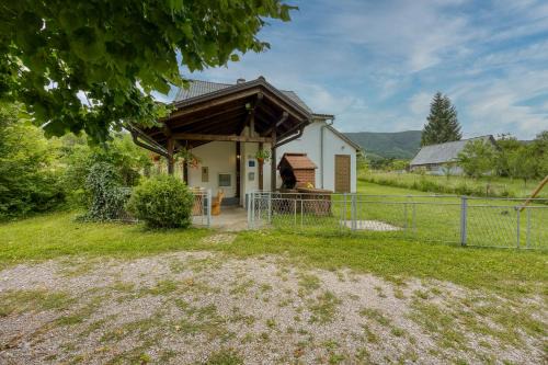 Vrelo Korenicko Casa | Plitvice Lakes House By The Creek - Happy Rentals