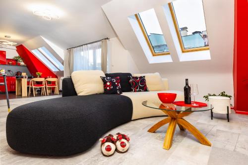 Plovdiv Center Apartamento | Plovdiv Urban Gem 2BD Apartment by Flat Mаnаger