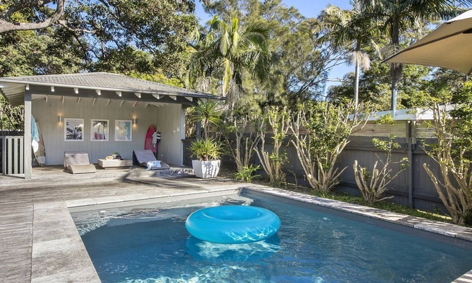 Macmasters Beach Casa | Plunge pool and flat 100m walk to beach