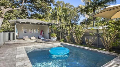 Macmasters Beach Casa | Plunge Pool and Flat 100m Walk To Beach