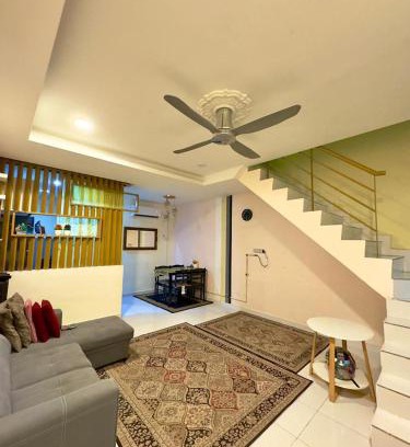 Kulai Casa | Plus Home Stay
