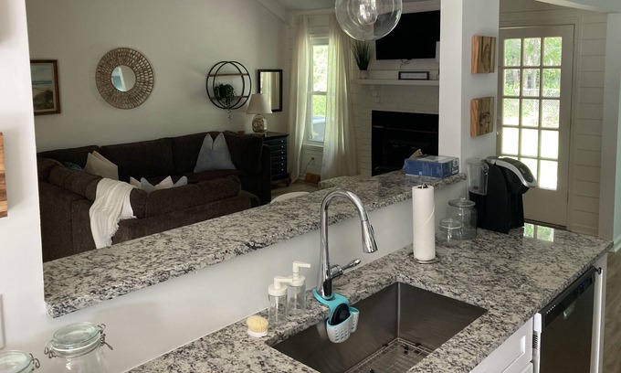 Ladson Casa | Plush in the Pines- 4br Home in Quiet Neighborhood