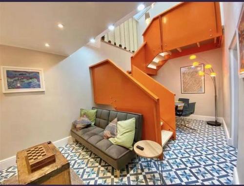 Barbican Apartamento | Plymouth Hoe - Stunning 2 Bedroom Lower Ground Floor Apartment