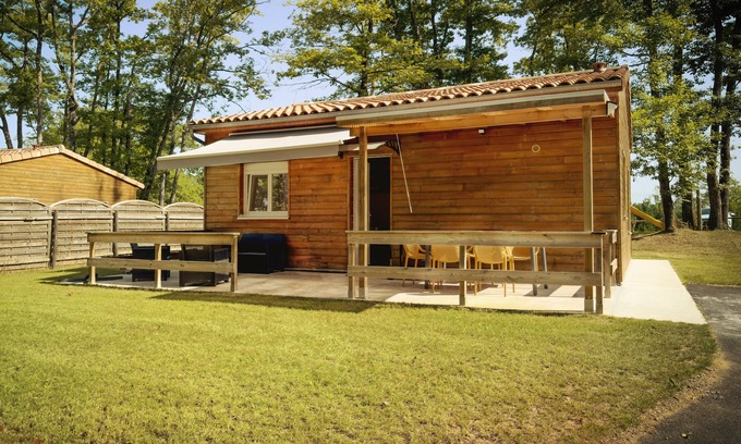 Thenon Chalet De Esquí | PRM chalet in the heart of the Périgord Noir in a vacation village