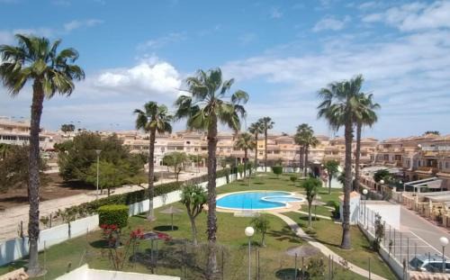 Torrevieja Apartamento | PMT03 - Charming Townhouse with communal pool