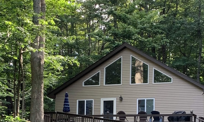 Gouldsboro Chalet De Esquí | Canoa de Pocono Cabin Big Bass Lake, Kayak incluido caminar a los muelles desde la casa