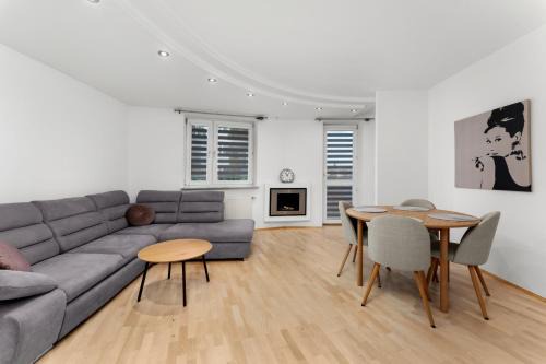 Libertow Apartamento | Pod Fortem Homely Apartment by BookingHost