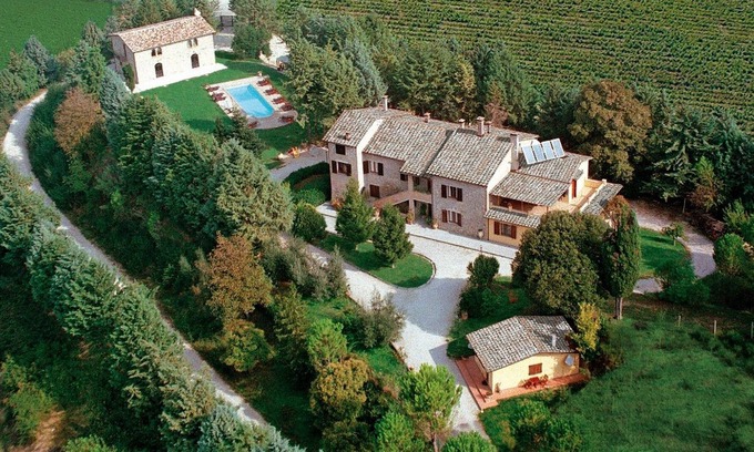 Ramazzano Villa | Podere Caldaruccio La Pineta - Umbertide Cottage