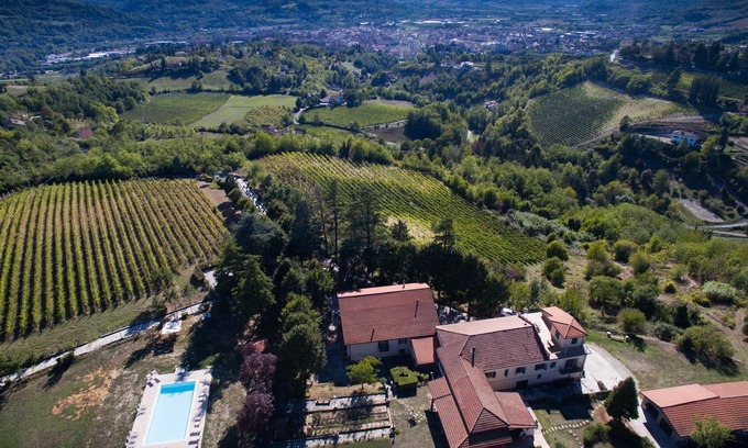 Acqui Terme Casa | Podere Luciano villa con piscina y viñedos