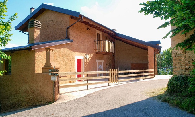 Piasco Casa | Poderi Alugi Serravalle by Interhome