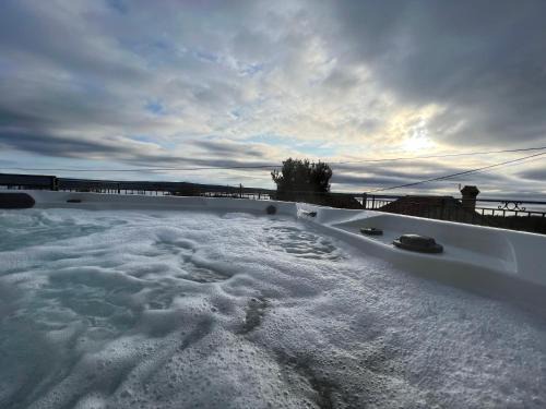 Nerezine Apartamento | Podgora Experience Suite with jacuzzi