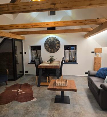 Kunratice u Cvikova Apartamento | Podkrovní stylový mezonetový apartmán