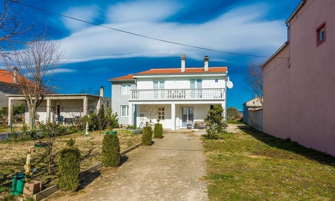 Benkovac Apartamento | Apartamento familiar Podlug
