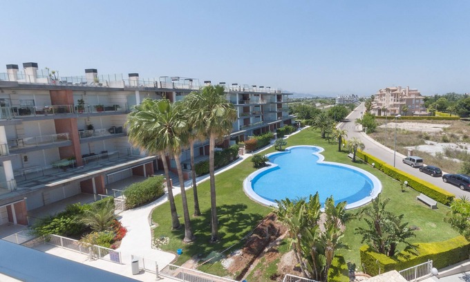 Molinell Casa | POEMA - Apartamento con piscina compartida en Oliva Nova .