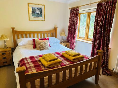 Petersfield Casa | Poet's Cottage, Steep - Rural Location - Sleeps 6