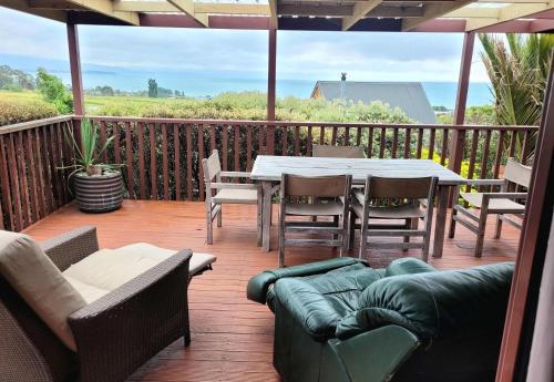 Pohara Casa | Pohara's Kauri Lodge