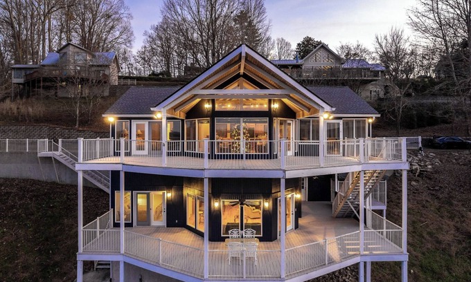 Smithville Chalet De Esquí | Point of View Over Looking Center Hill Lake