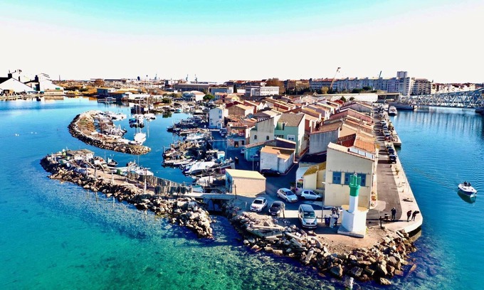 Sete Casa | Pointe-courte" neighborhood house in Sète