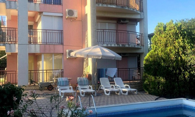 Tankovo Apartamento | Poki Apartment - Bulgaria near Sunny Beach. Pet-Friendly.