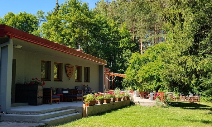 Krasnogruda Casa | Pokoje Gościnne "Szkoła"