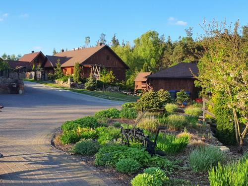 Wiele Casa | Pokoje i Domki PRZY LEŚNICZÓWCE