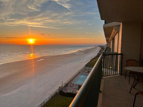 Ponce Inlet Apartamento | Ponce Inlet Florida Breathtaking Oceanfront Penthouse Villa!