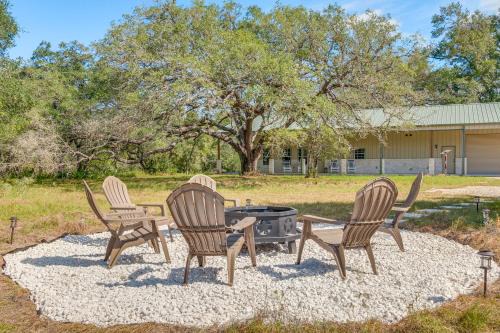Washington Casa | Pond and Trails On-Site Washington Escape!