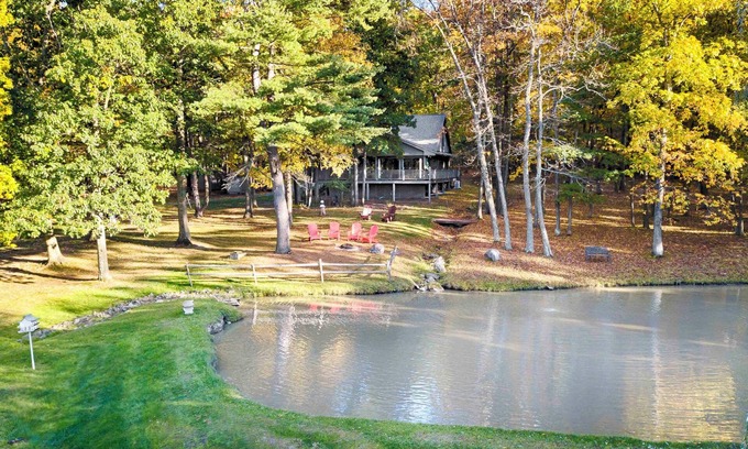 Hammondsport Casa | Pond Cottage: "Private Pond + Pet Friendly + Close to Wineries!"