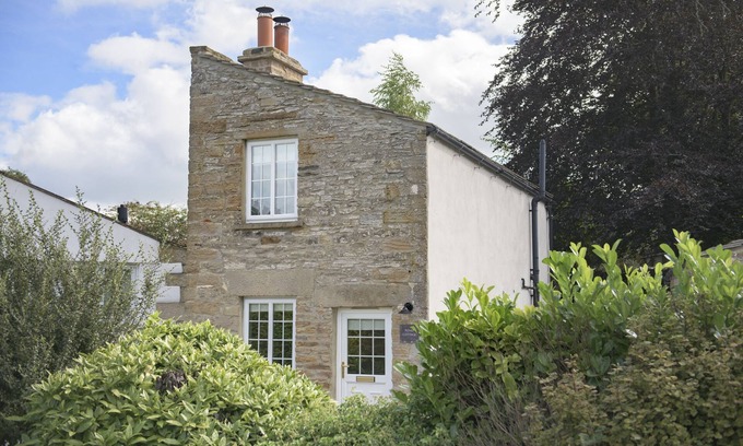 West Witton Cabaña | Pond Cottage, West Witton, Yorkshire Dales