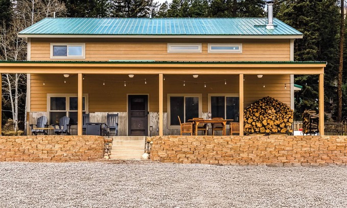 Bayfield Casa | Pond Property with Mountain Views minutes to Vallecito Lake walking distance to food and close to Durango (train/Mesa Verde and Million Dollar HWY)