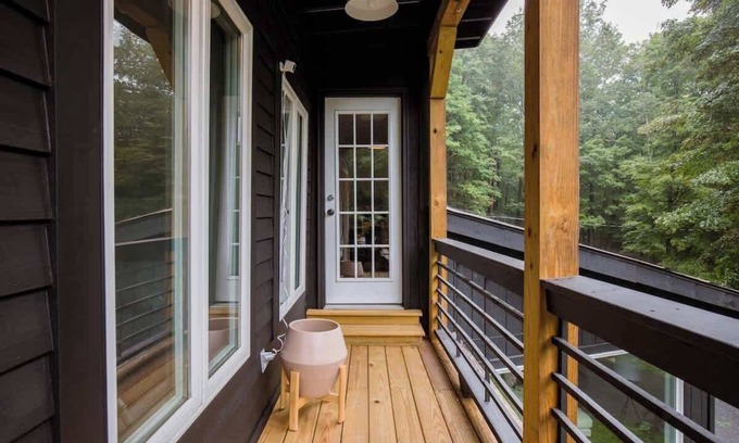 Saugerties Cabaña | Pond & Sauna at Black Ridge Cottage in Woodstock