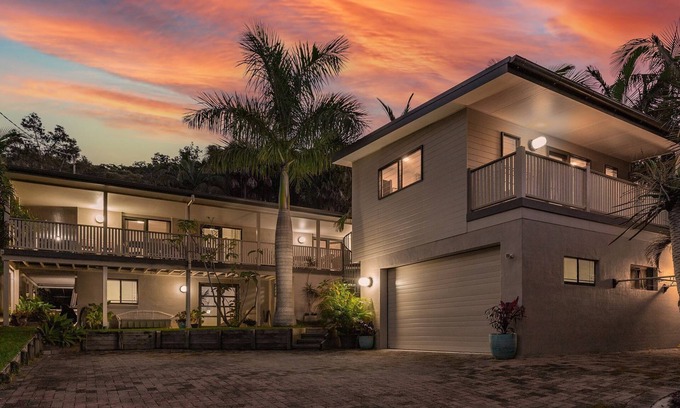 Blueys Beach Casa | Ponderosa, a gorgeous and spacious five bedroom beach house